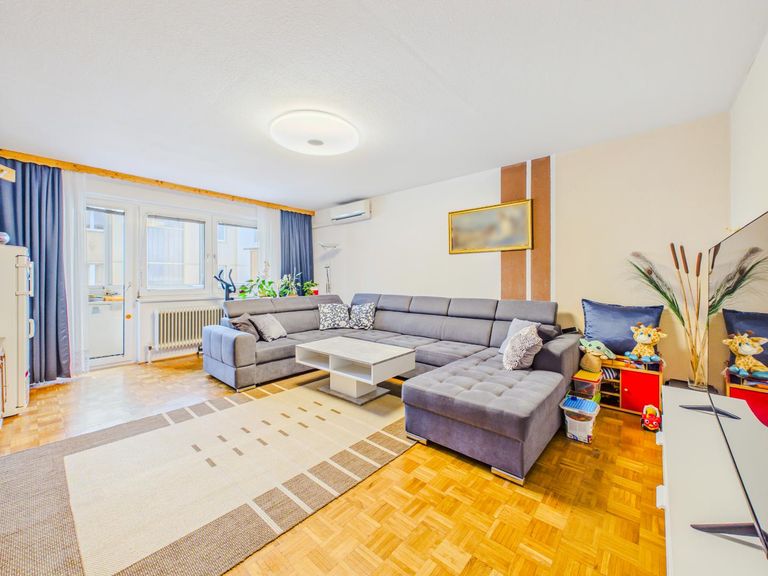 Wohnzimmer 5
