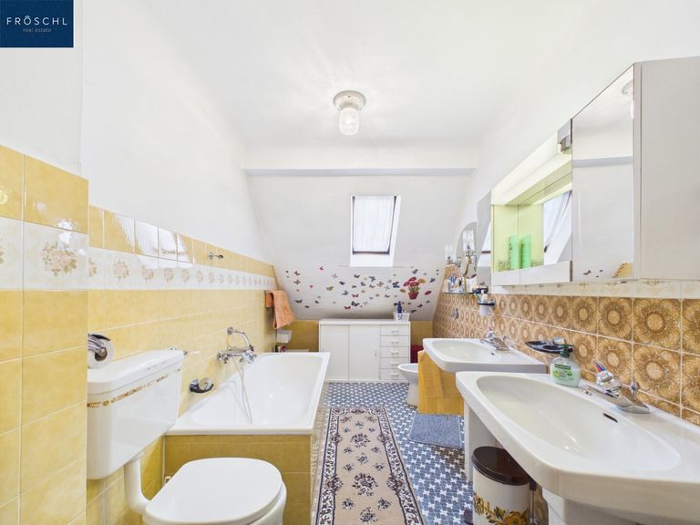 Baderzimmer im OG