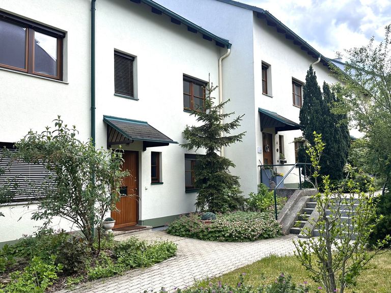 Haus Rückansicht - Eingang