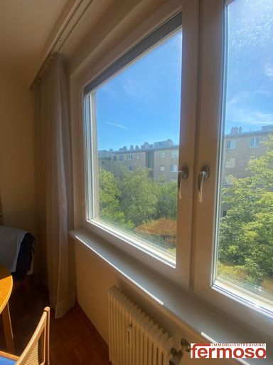 Ausblick in in den grünen Innenhof
