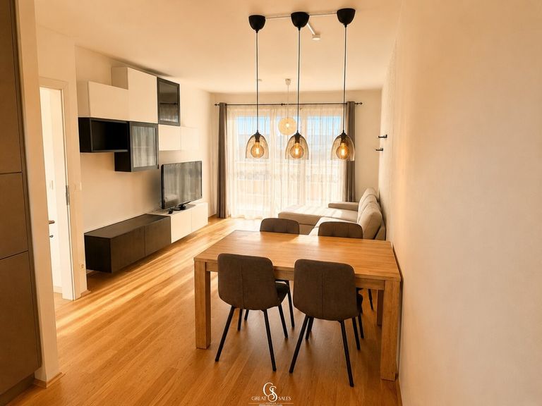 Wohnzimmer / Essbereich