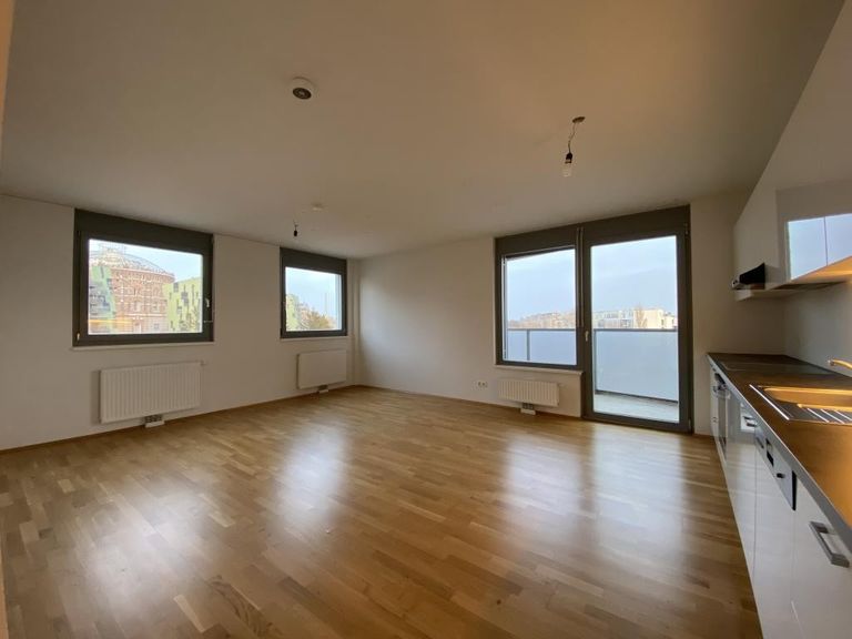 Wohnküche - Blick zum Balkon