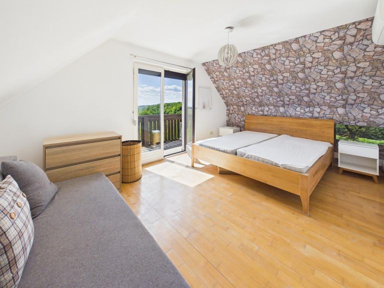 Zimmer groß