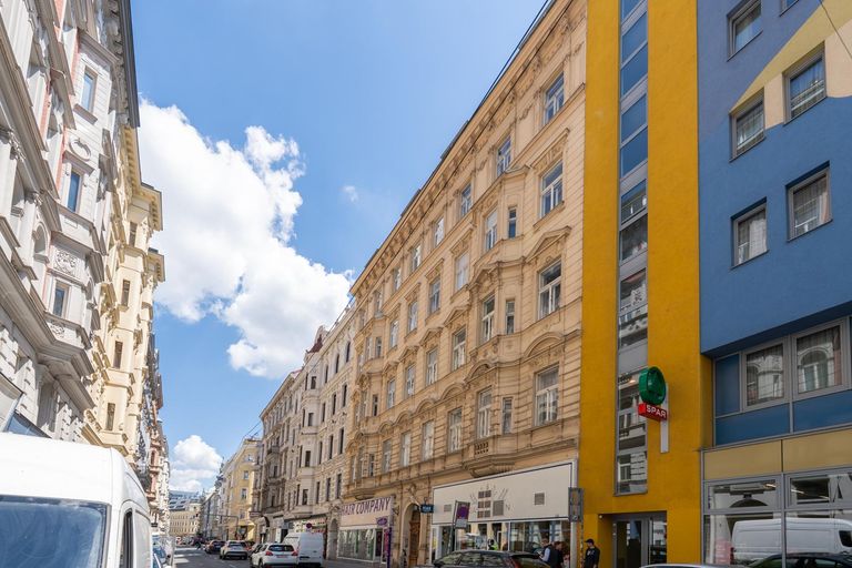 12. Eigentumswohnung 1060 Wien-Mariahilf