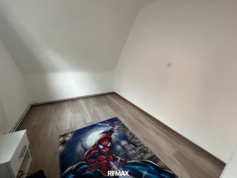 Zimmer Dachgeschoss -  Wohneinheit 2
