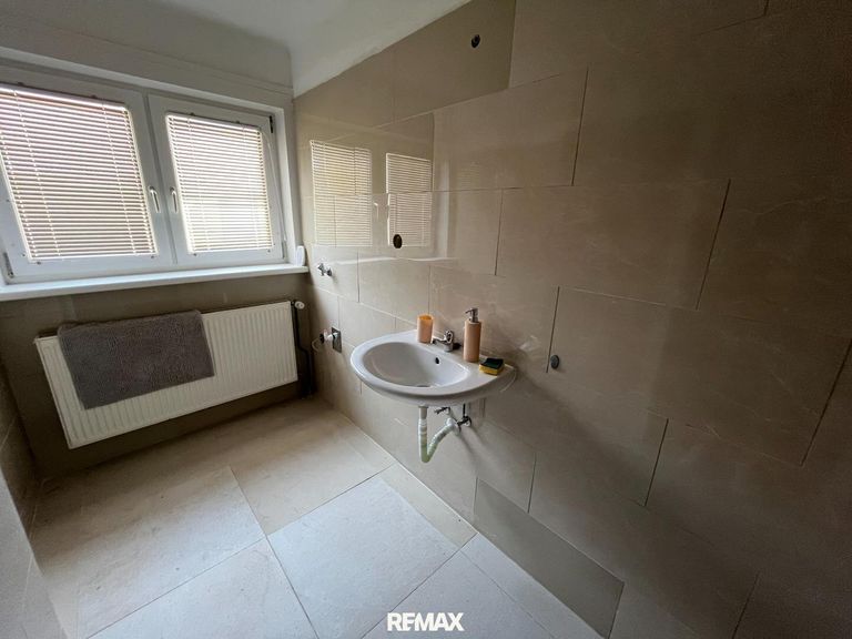 Badezimmer - Wohneinheit 2