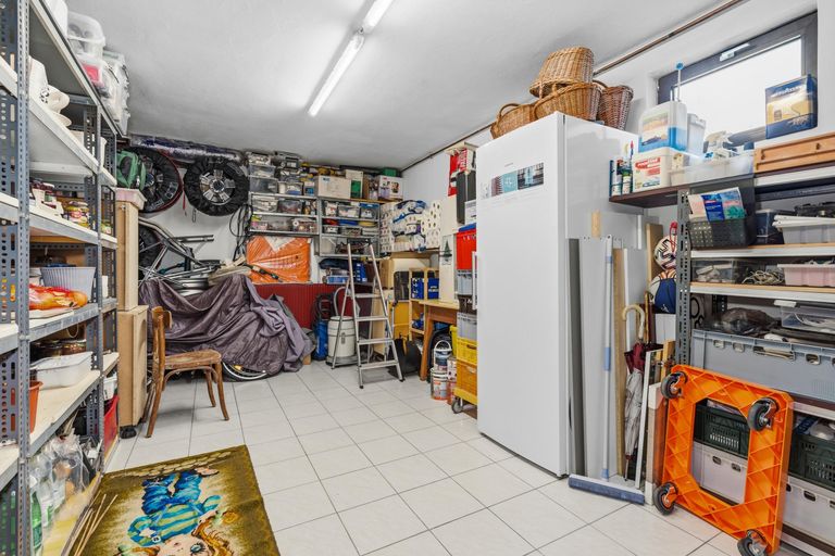 23 Zimmer 3 KG