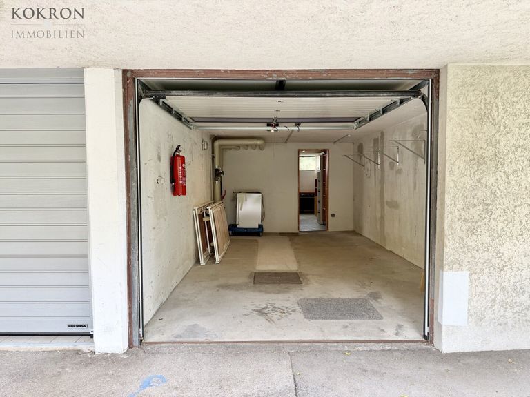 Die Garage mit angeschlossenem Hobbraum
