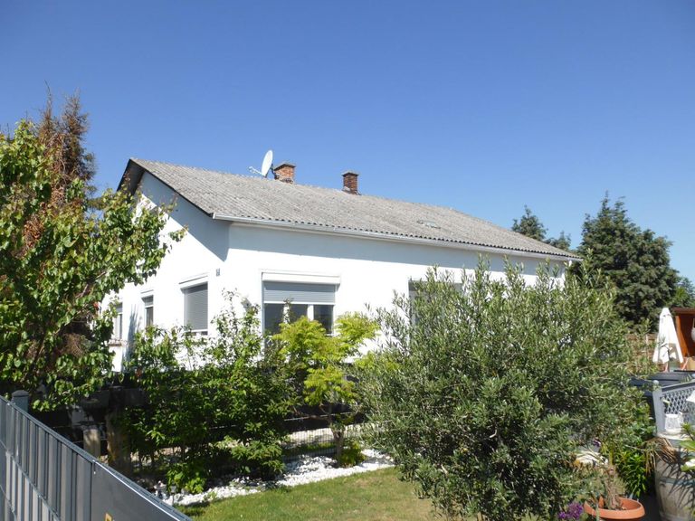 Haus Straßenansicht