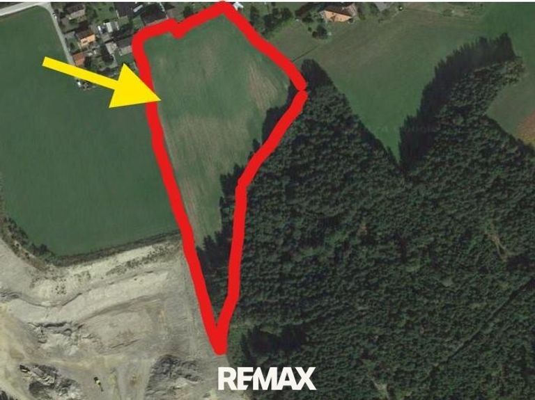 Grundstück Pfeil