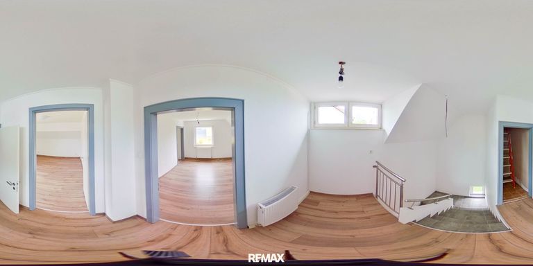 weitere drei Zimmer im Dachgeschoss