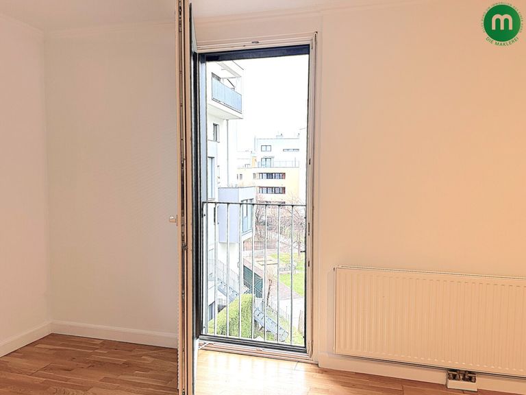 Schlafzimmer mit französischem Balkon