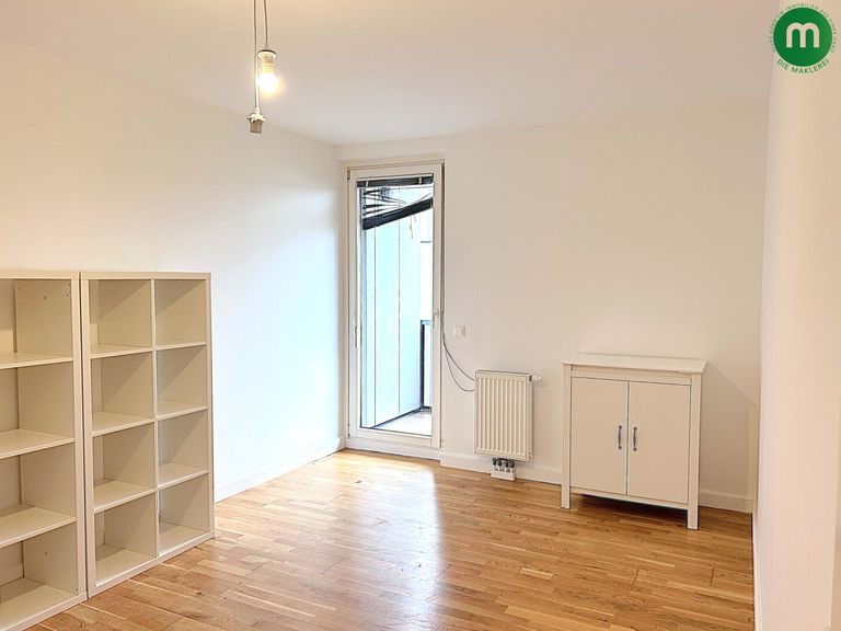 Schlafzimmer 3 mit Zugang zum Balkon