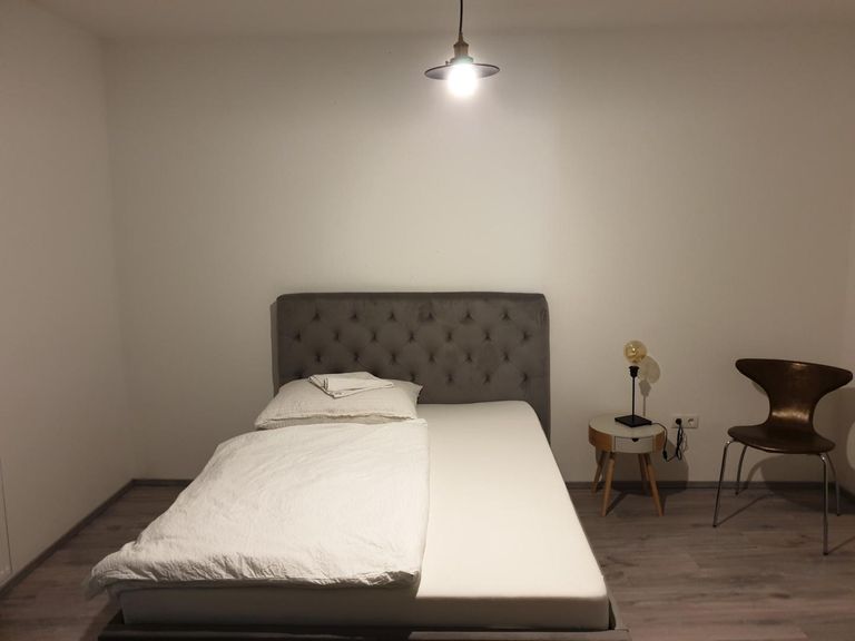 Schlafzimmer 2