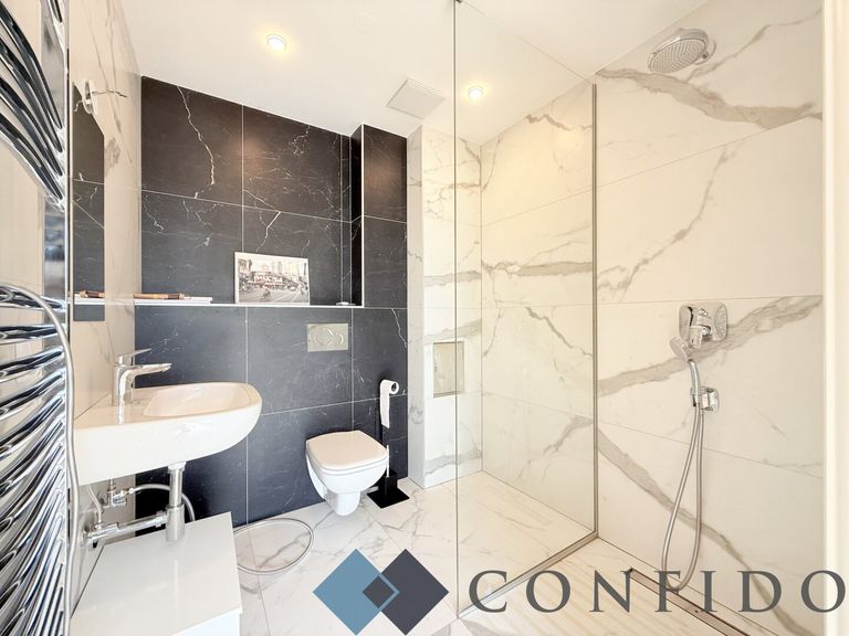 Badezimmer DG