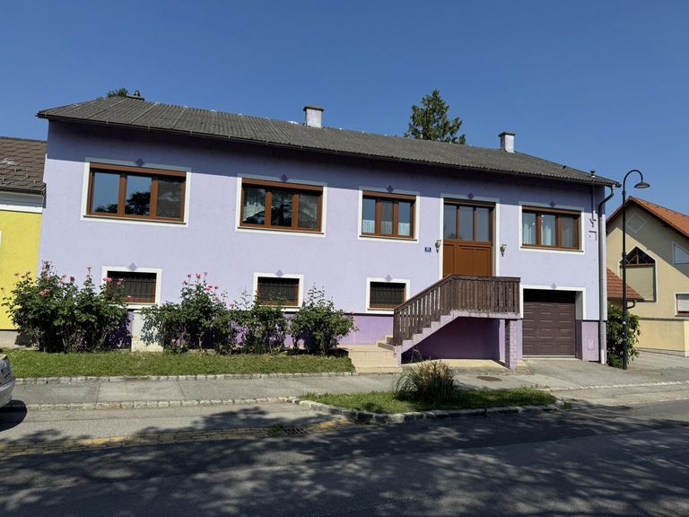ETW 2003 Leitzersdorf - Straßenansicht