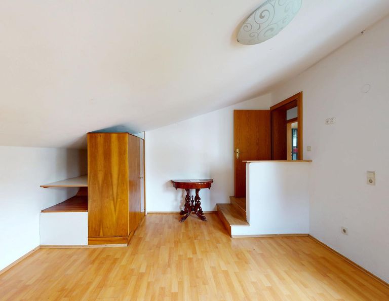 Haus - DG Zimmer IV