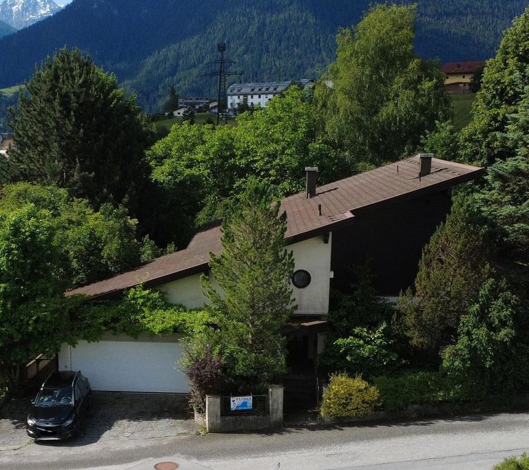 Hausansicht vorne.