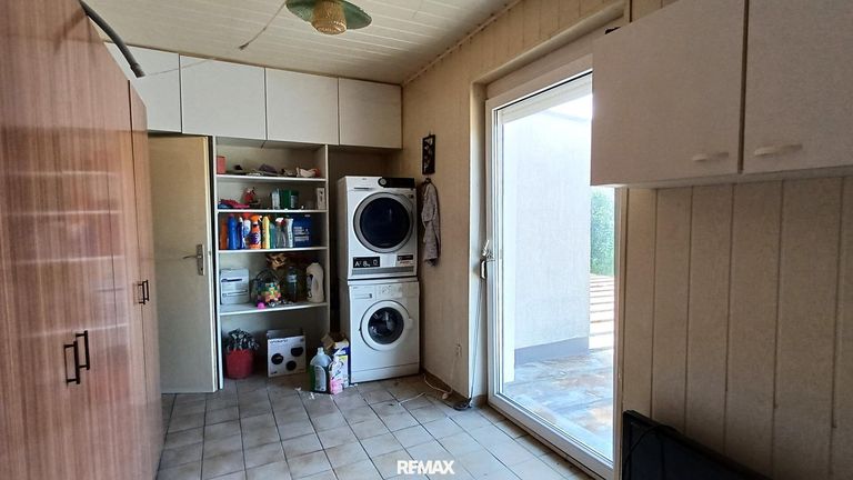 33_Altbau Waschraum OG