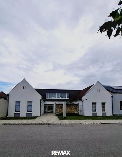 neu Hausansicht Strasse .