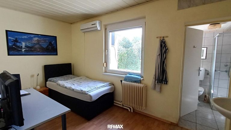 34_Altbau Einbettzimmer OG