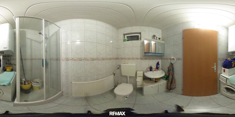 Wohneinheit 2 Bad mit WC 