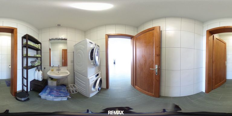 Waschraum und Toilette