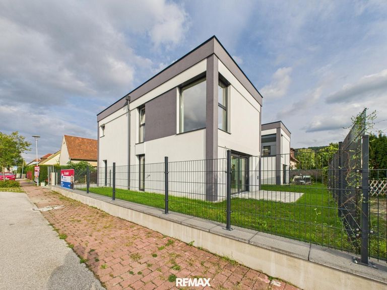 Straßenansicht