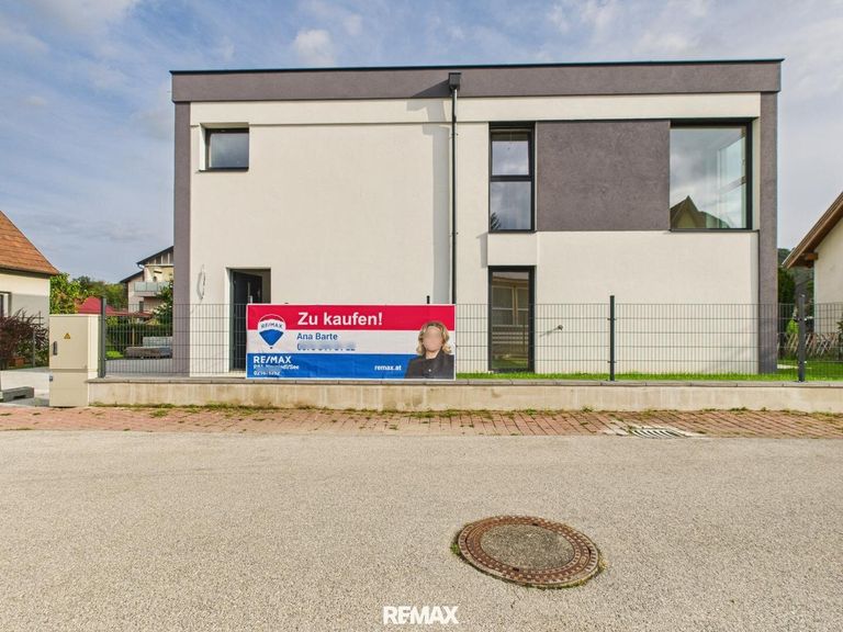 Straßenansicht