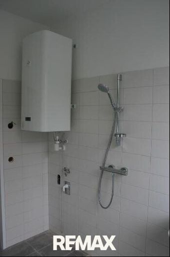 4-REMAX-Aflenz-Badezimmer