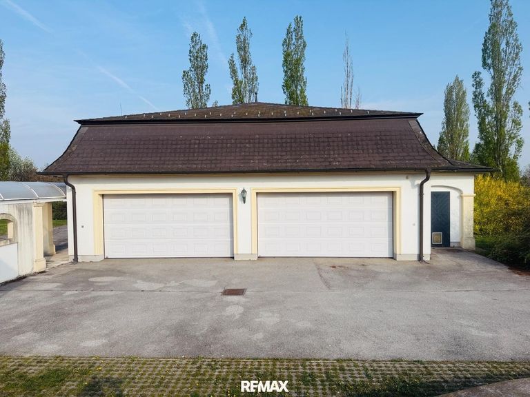 Nebengebäude, Garagen, Heizraum, Lager uvm.