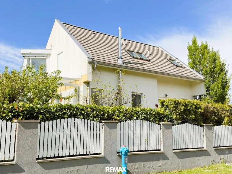 3 Haus Straßenseite