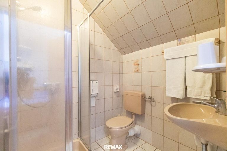 Bad/Fremdenzimmer