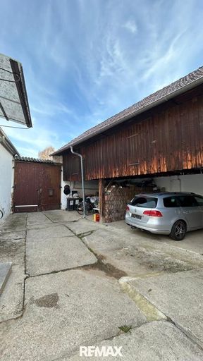 Hofeinfahrt