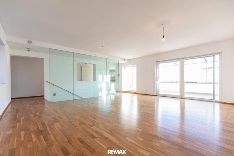 8 Wohnzimmer OG