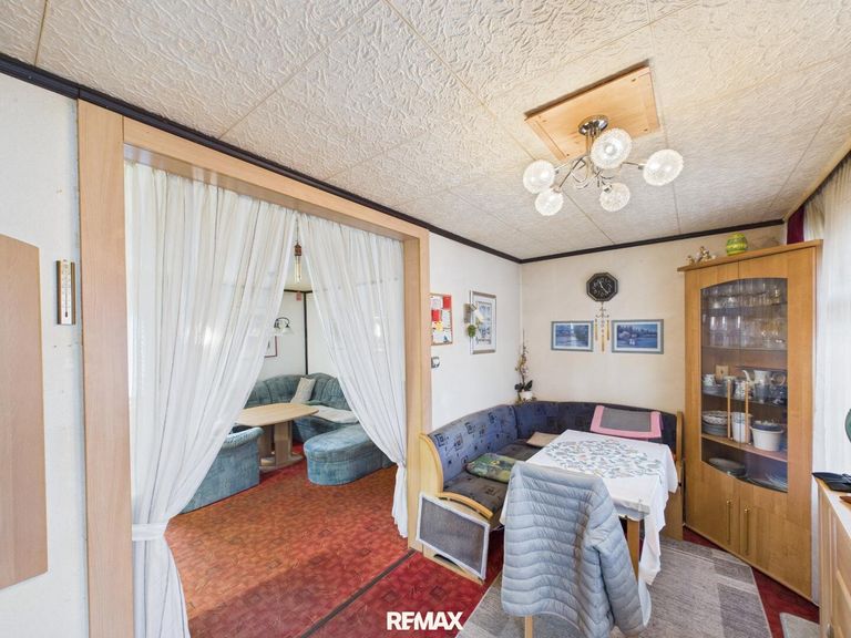 7 Esszimmer