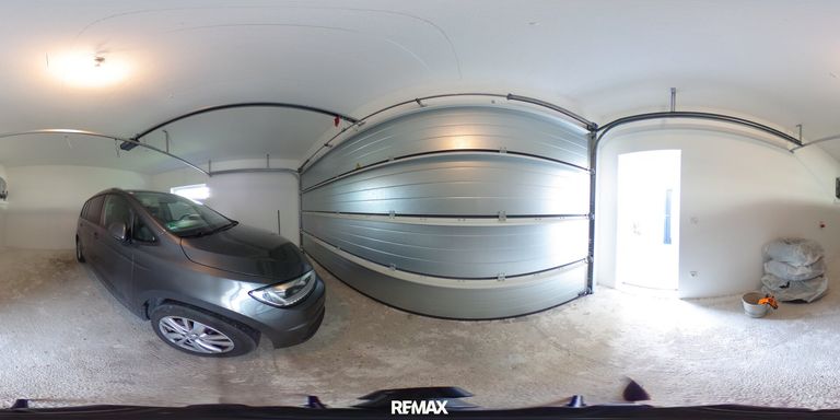 19 Garage