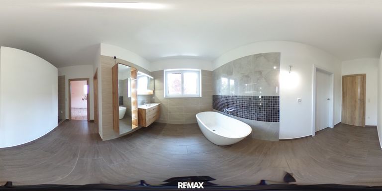 6 EG Badezimmer