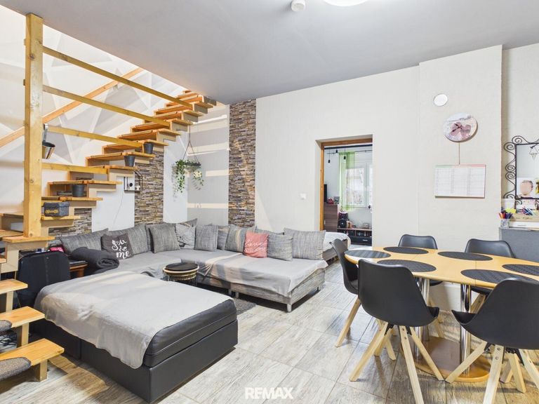 1. Wohnzimmer