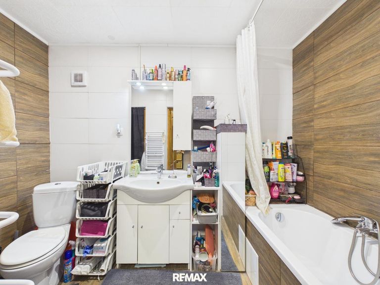 9. Badezimmer EG