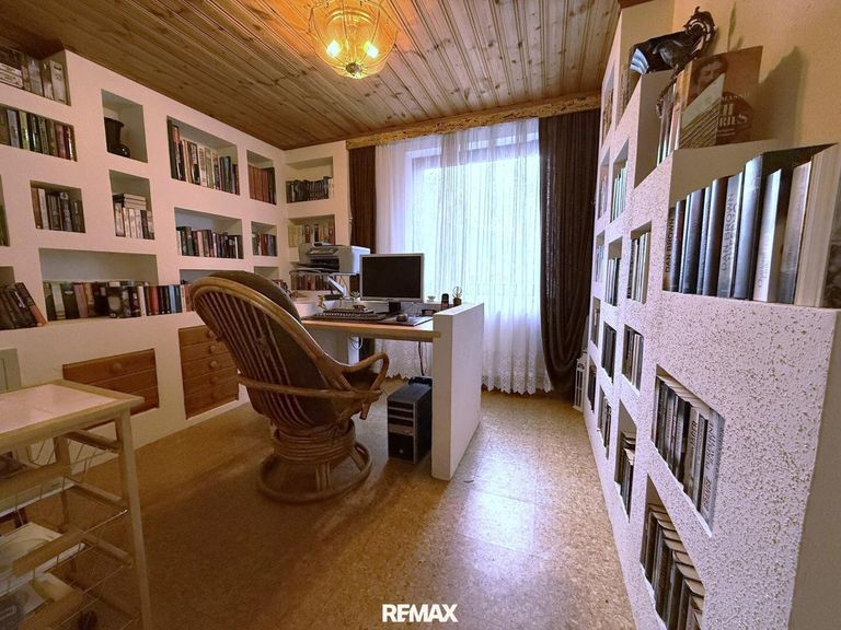Büro UG