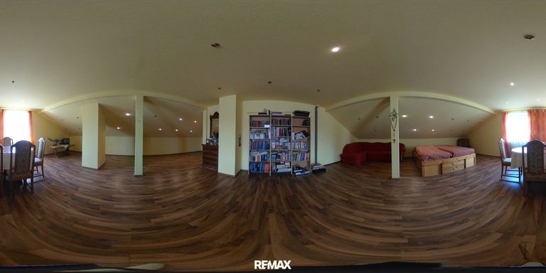 Dachboden 58 m² Raum