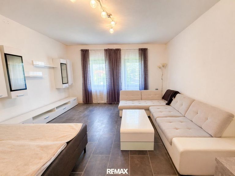 Wohnzimmer 2. Wohngebäude