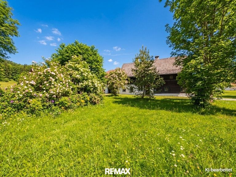 Garten mit Scheune