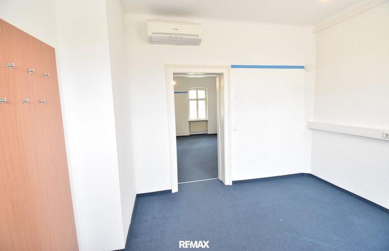 Büro 1