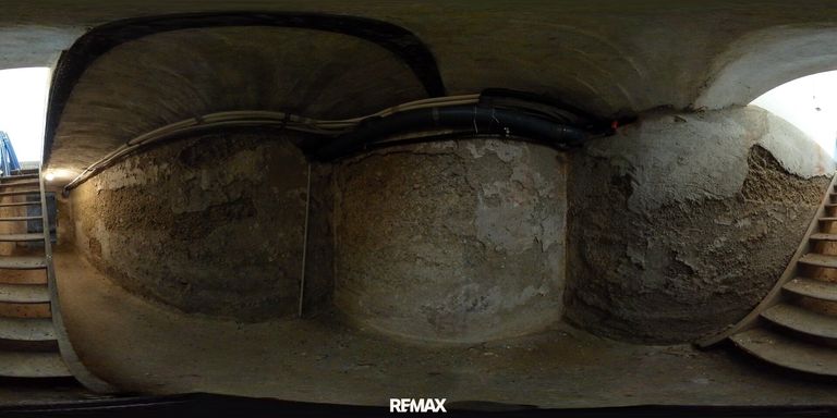 R0010992