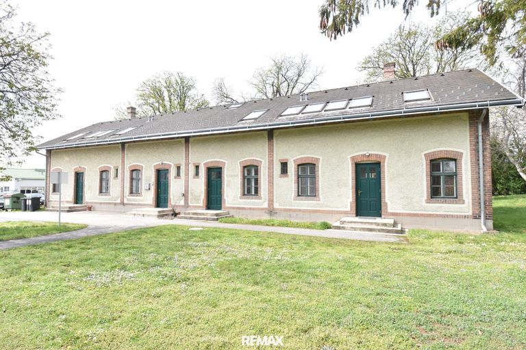 Bürogebäude.JPG