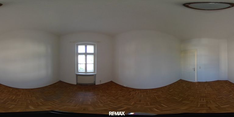 R0010981