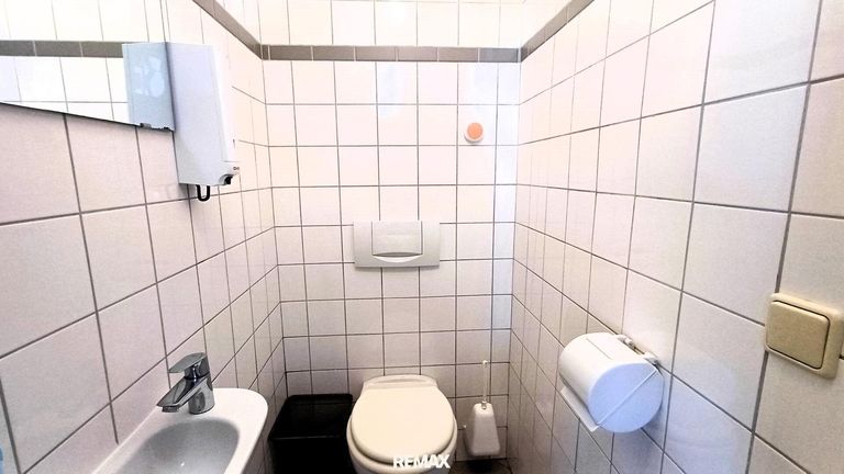 5_WC