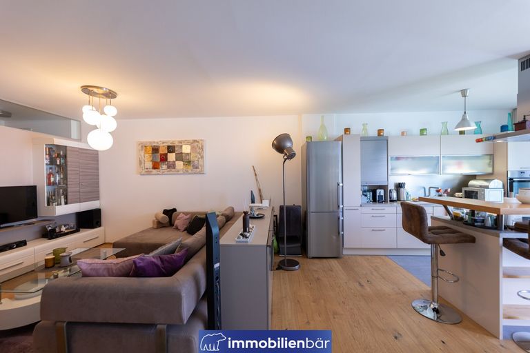 Wohnzimmer und Küchenbereich
